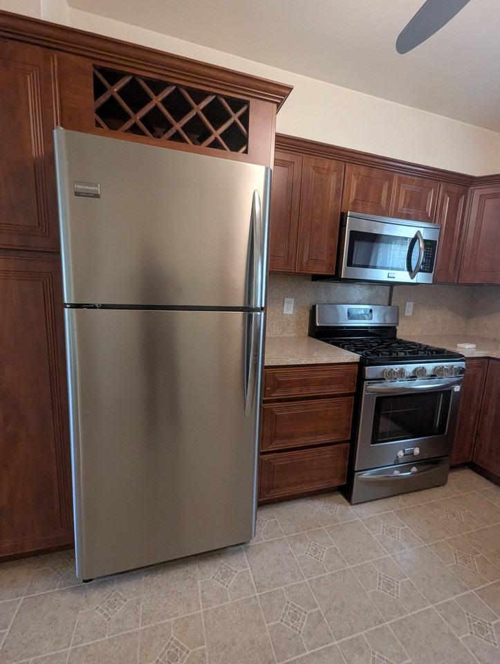 22 Gaines St #1stFL - Photo 4 of 19