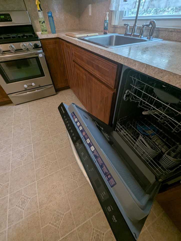 22 Gaines St #1stFL - Photo 6 of 19