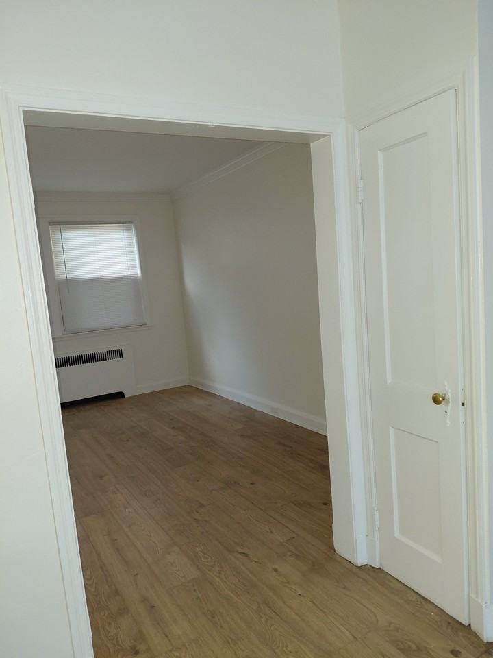 1661 Ralworth Rd - Photo 3 of 25