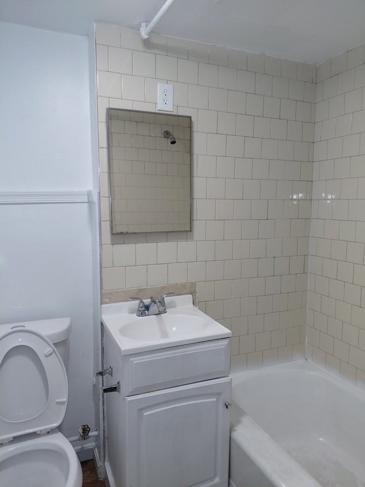 1661 Ralworth Rd - Photo 7 of 25