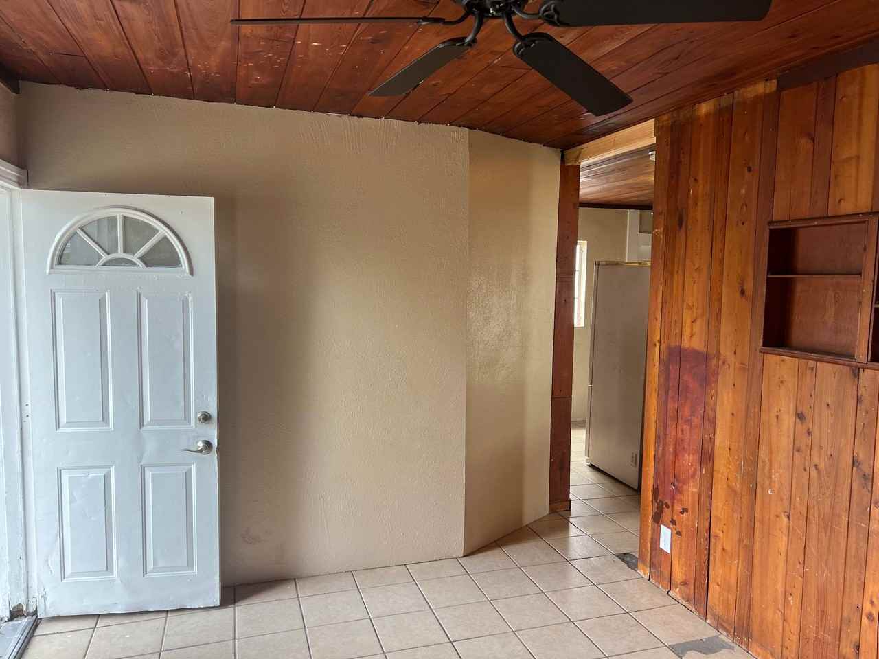 1806 36th Ave W - Photo 3 of 11