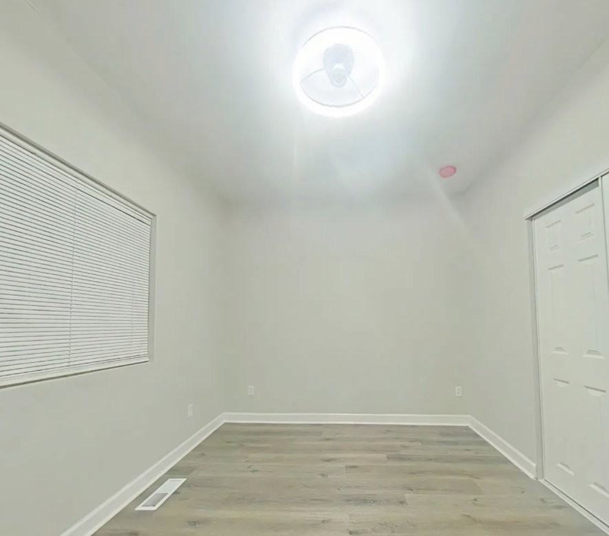 249 Laurel Ave Sw - Photo 7 of 20