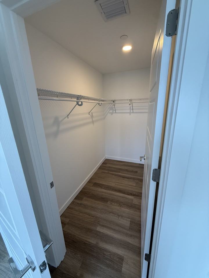 120 Northwest 7th Avenue #B - Photo 2 of 19