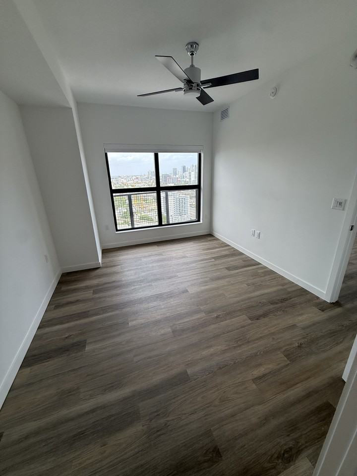 120 Northwest 7th Avenue #B - Photo 6 of 19