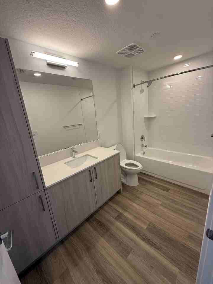 120 Northwest 7th Avenue #B - Photo 7 of 19