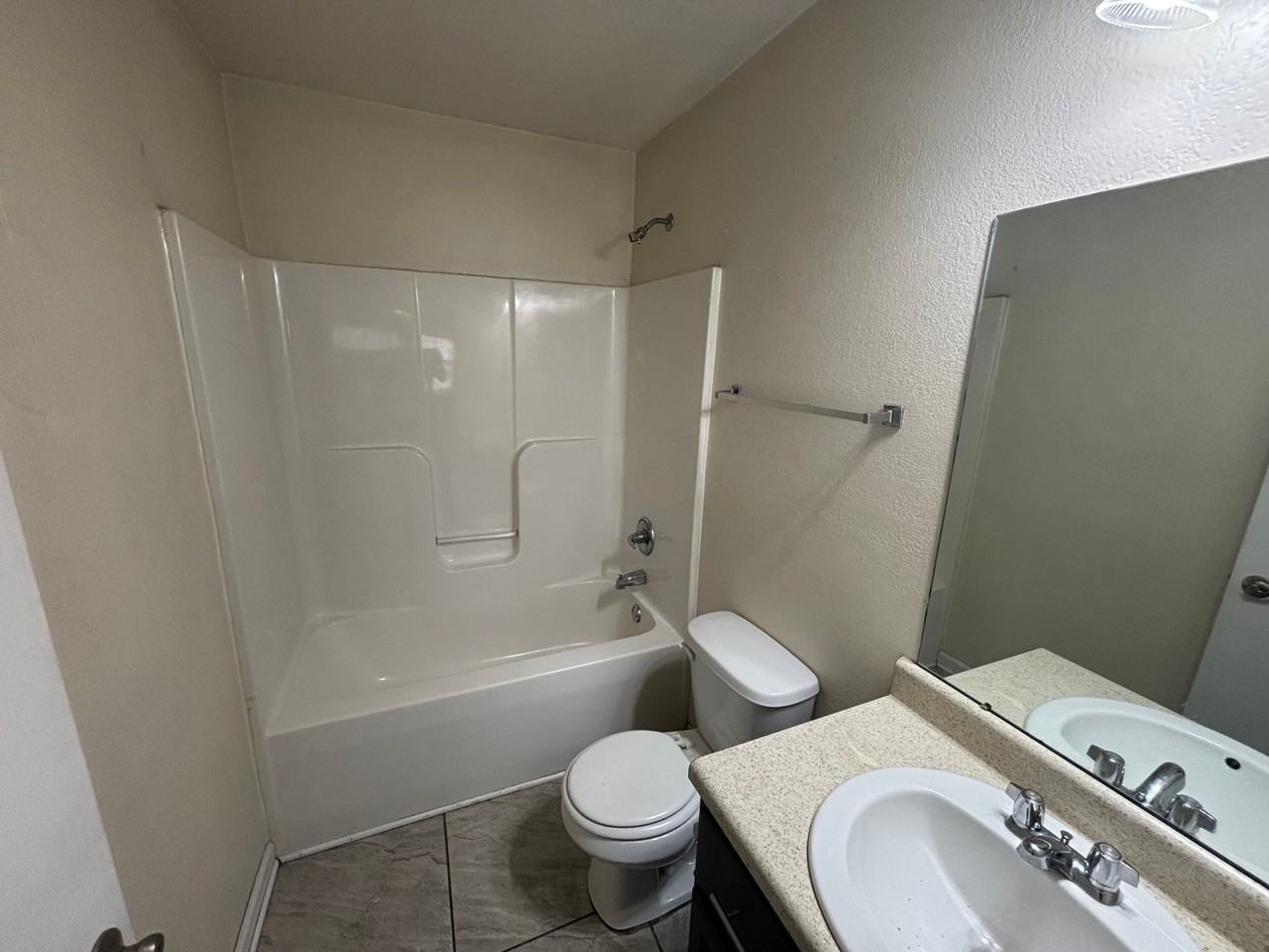 306 Kenneth Blvd Nw - Photo 7 of 13