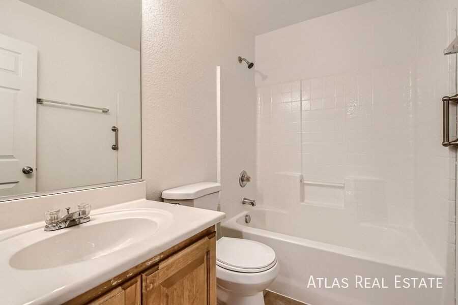 8348 Wildwood Glen Dr - Photo 6 of 18