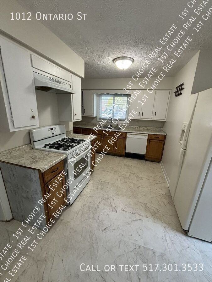 1012 Ontario St - Photo 4 of 14