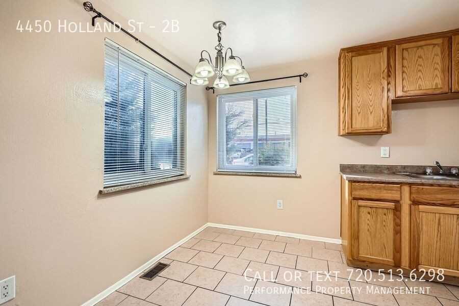 4450 Holland St #2B - Photo 6 of 14