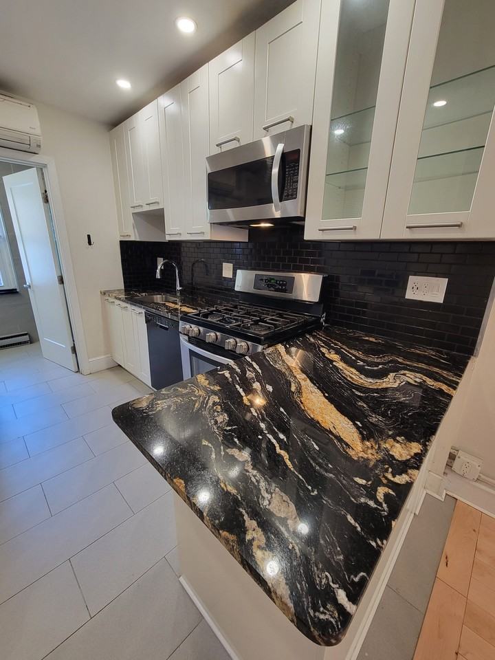407 South St #2