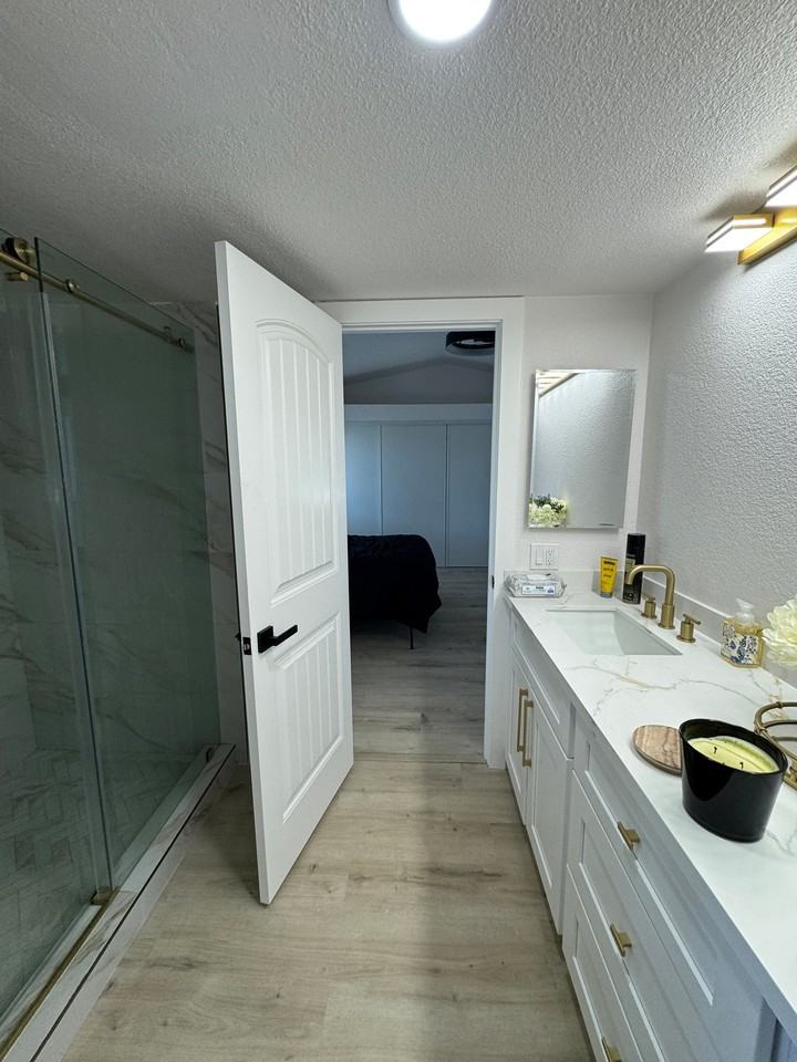1565 Joanne St - Photo 3 of 5