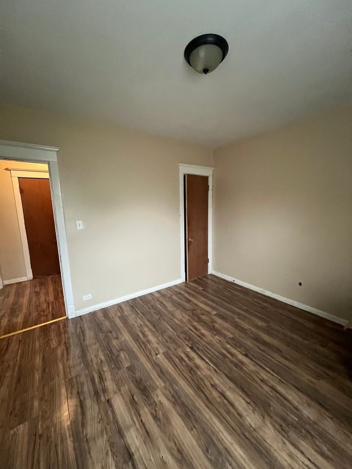 138 W 70th St #1 - Photo 5 of 14