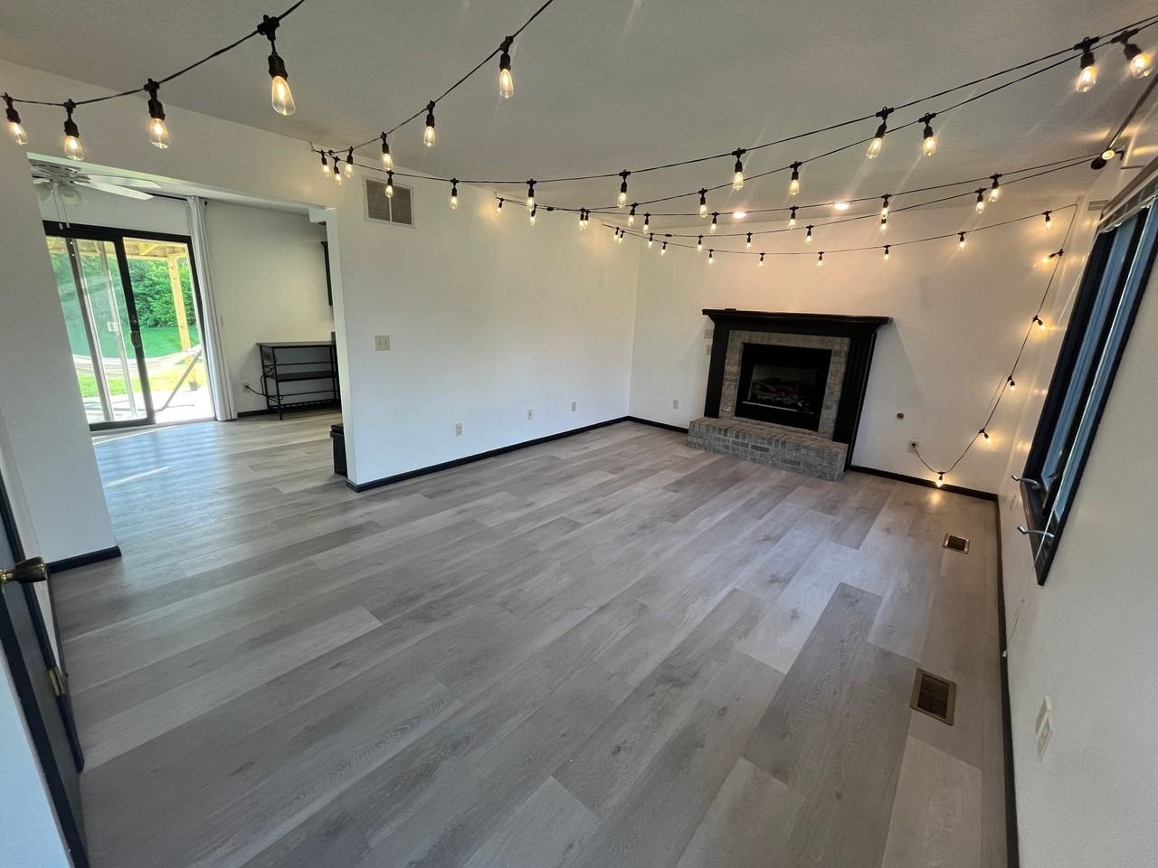 7633 Irwin Pines Ct - Photo 7 of 19