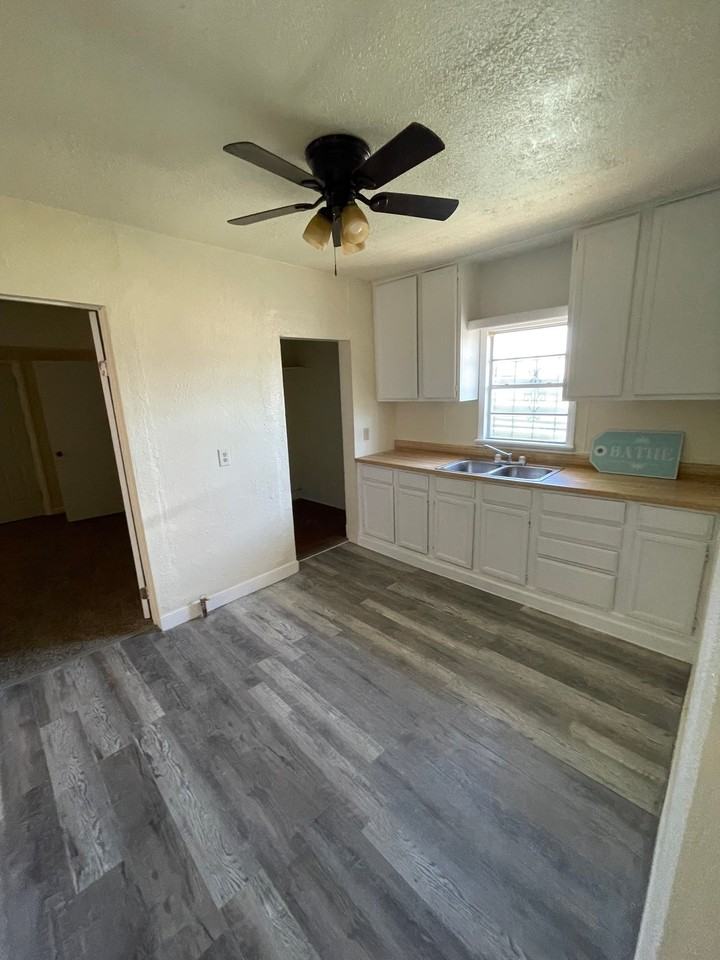 2032 Nw 13th Ave #2032NW13TH - Photo 4 of 5