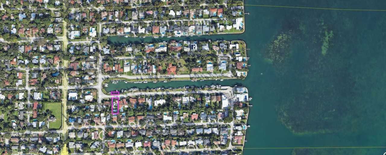 1082 Ne 89th St - Photo 2 of 12