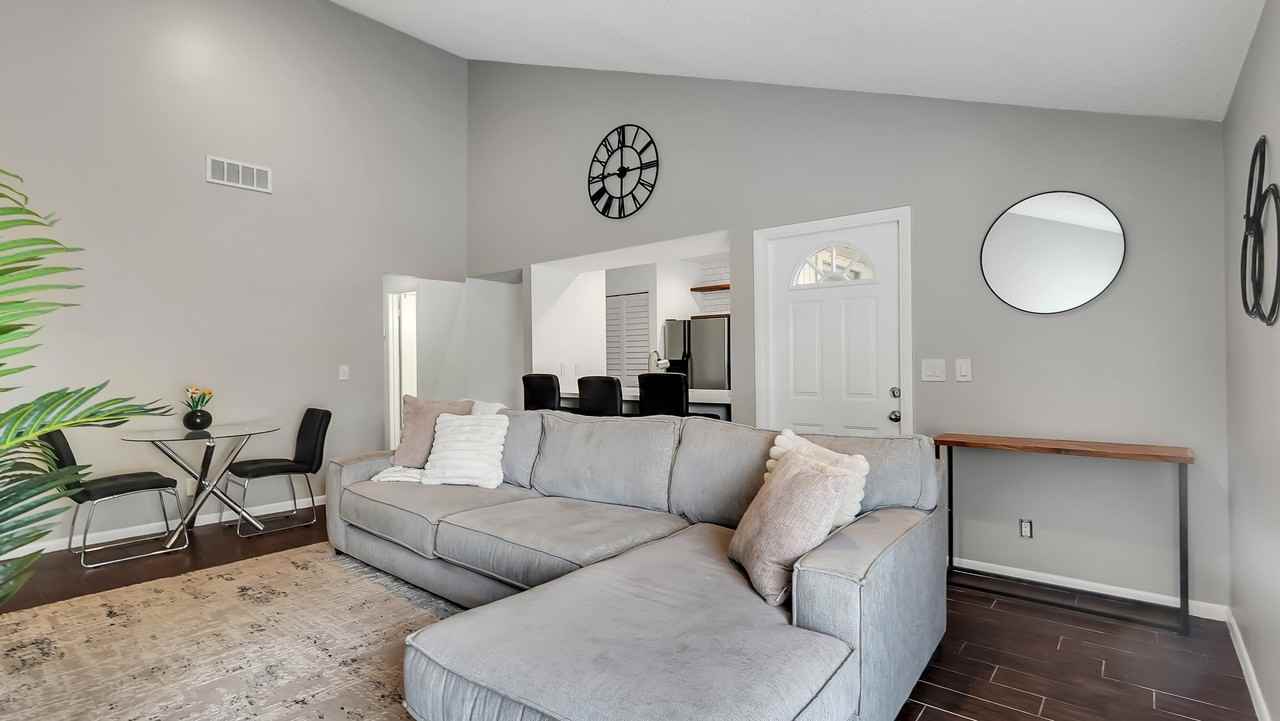 2056 Sw 81st Way - Photo 6 of 18