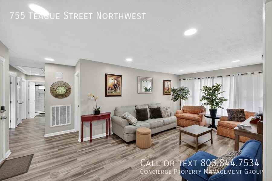 755 Teague St Nw - Photo 3 of 19