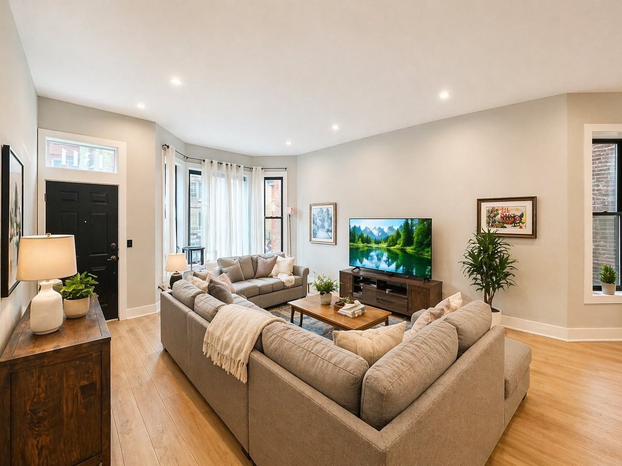 1311 N Rockwell St #1 - Photo 7 of 23