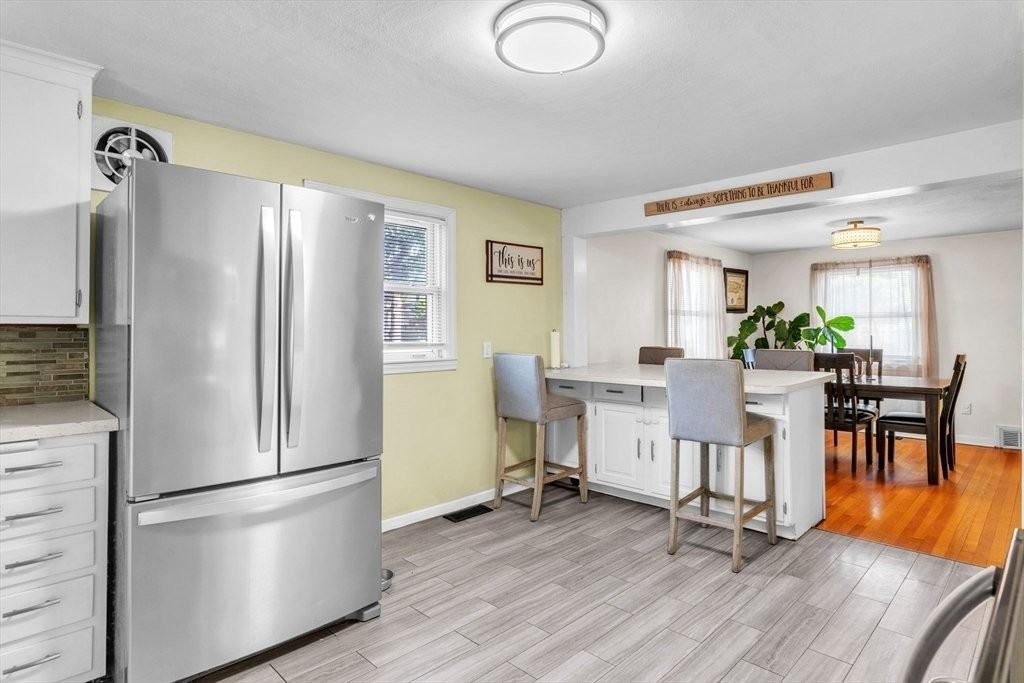 80 Victoria St - Photo 2 of 17