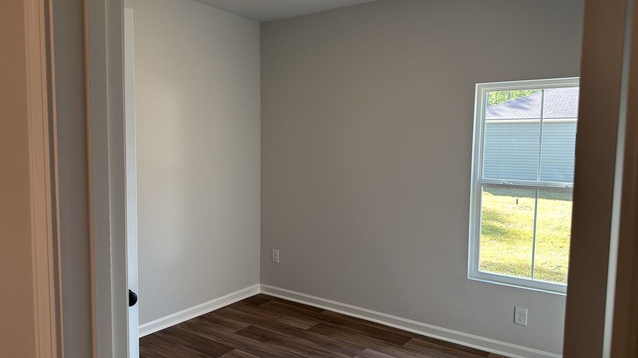 1016 Harbor Dr - Photo 4 of 26