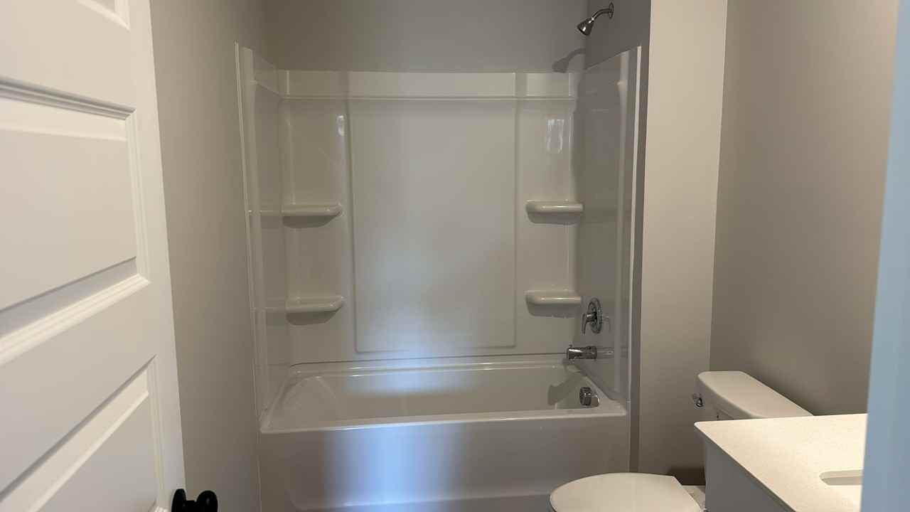 1016 Harbor Dr - Photo 6 of 26