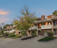 featured image of 231 Glenstone Cir