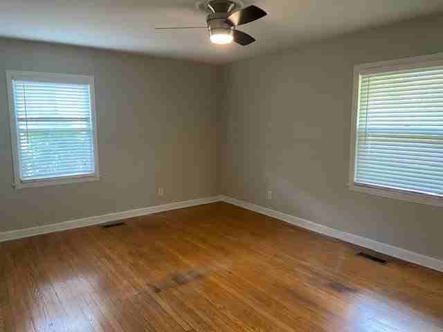 220 Eastland Ave - Photo 6 of 6