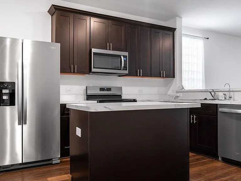 10222 Clearwick St - Photo 4 of 10