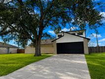214 Oleander St - Photo 1 of 1