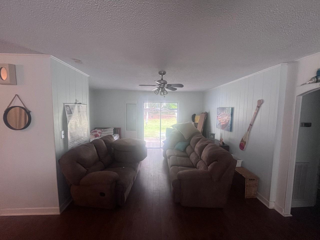 100 Douglas Dr - Photo 3 of 11