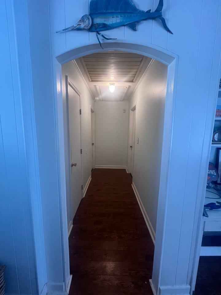 100 Douglas Dr - Photo 6 of 11