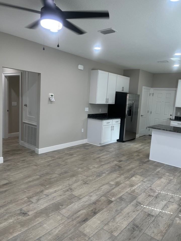 19238 Horseshoe Cir #1 - Photo 7 of 10