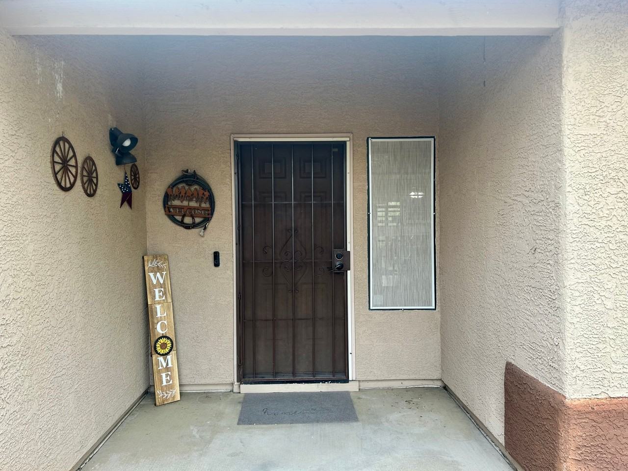 8527 N Spring Creek Dr - Photo 2 of 15