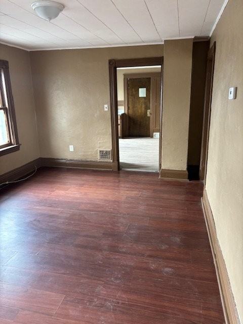 822 19th St - Photo 3 of 8