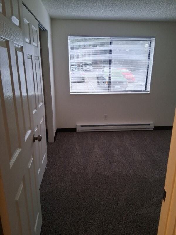 10800 Roosevelt Way Ne #201 - Photo 4 of 7