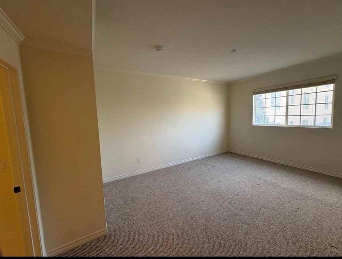 4523 Woodman Ave #101 - Photo 2 of 16