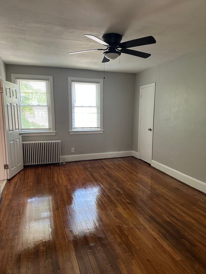 4037 Cedardale Rd - Photo 7 of 13