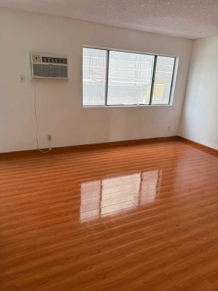 7657 Sepulveda Blvd #34 - Photo 2 of 15