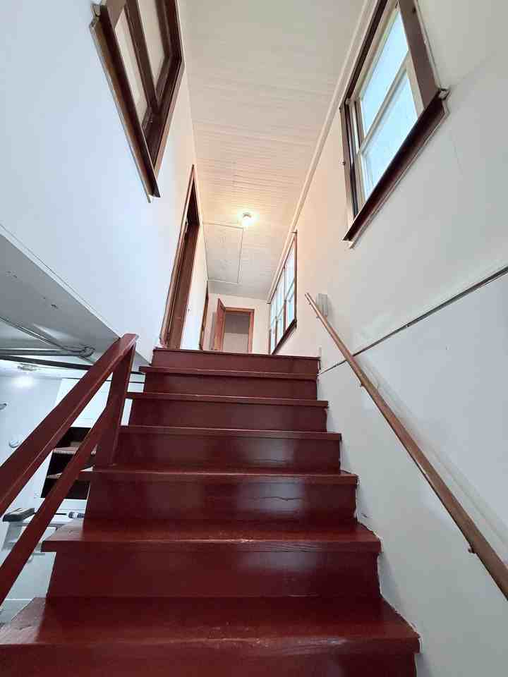 1314 121st St #REAR - Photo 2 of 11