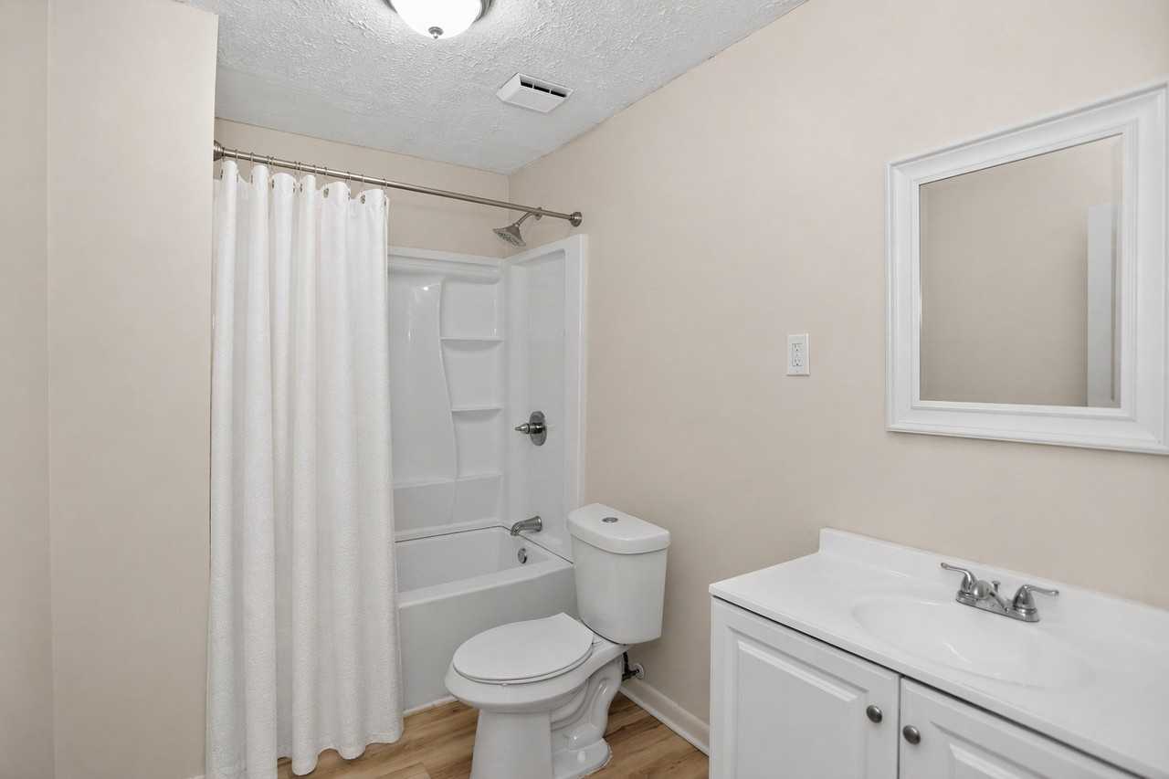 468 Watson Ferry Dr - Photo 3 of 9