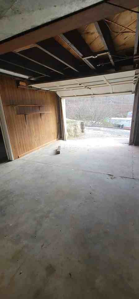 1018 Willow Dr - Photo 4 of 17