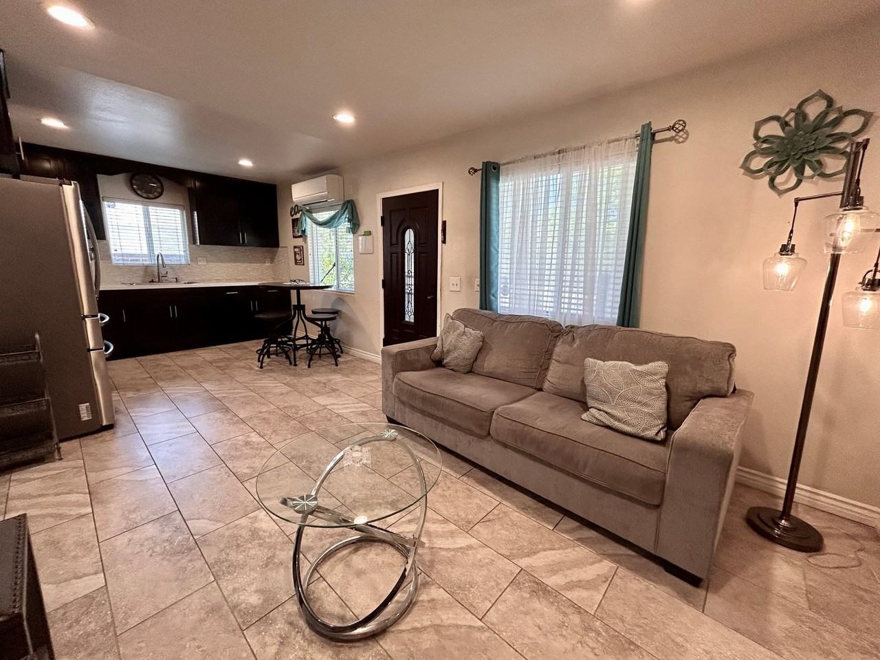 1366 N Soto St - Photo 5 of 14