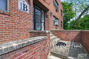 featured image of 1208 Edgewood Ave #1A