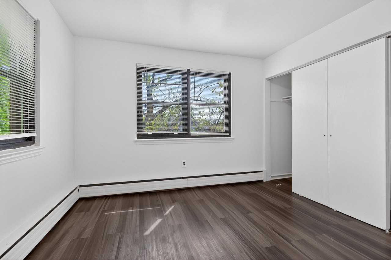 1208 Edgewood Ave #1B - Photo 6 of 8