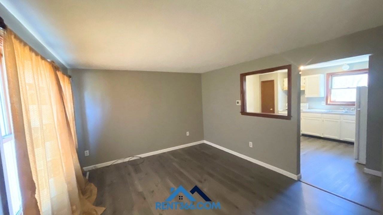65 Wisteria St - Photo 6 of 15