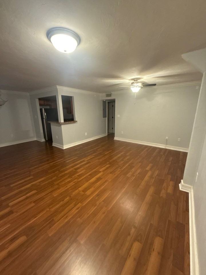 La Mediterranean Apartments - Photo 3 of 19