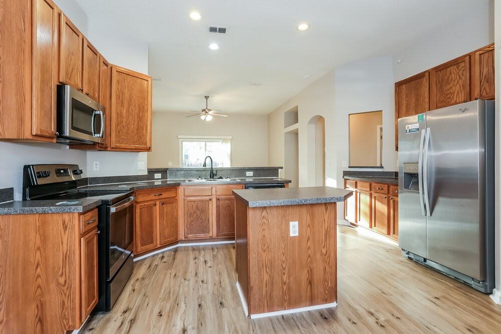 756 Hazelmoor Ln - Photo 7 of 21