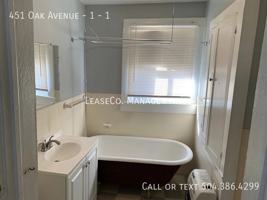 451 Oak Ave #1 - Photo 5 of 10