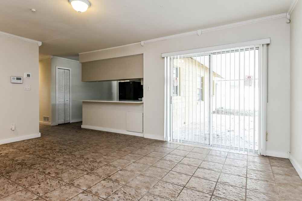 5219 Ardmore Dr - Photo 7 of 19