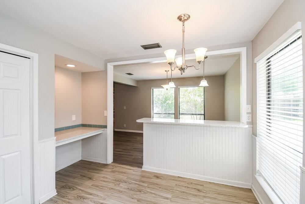 7152 Holiday Hill Ct - Photo 7 of 16